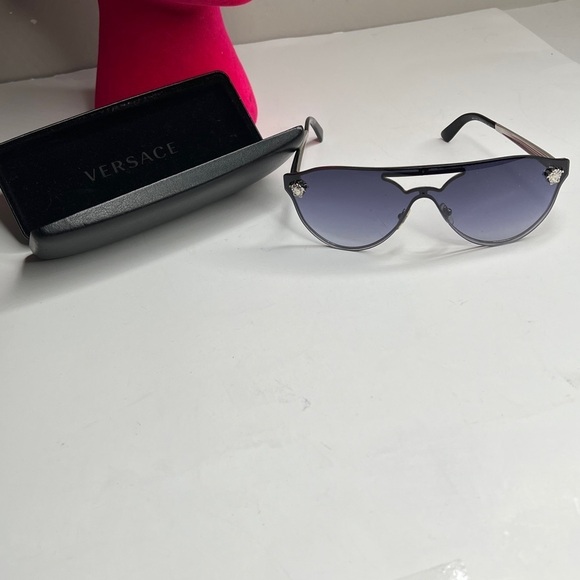 Versace Black & Chrome Rimless
Aviator Sunglasses Blue Gradient Lenses with Case main image 6